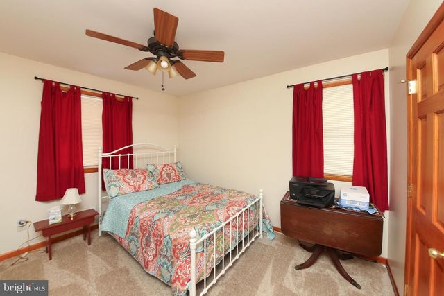 43 EVERGREEN DR, Doylestown, PA 18901