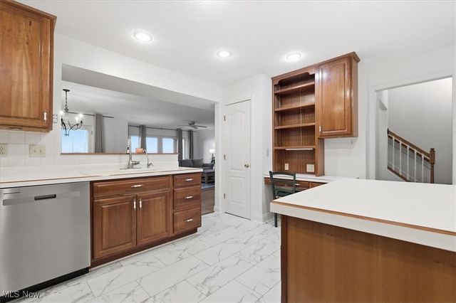 1505 Blennerhassett Height, Parkersburg, WV 26101