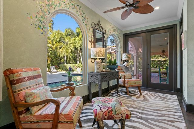 7211 3RD AVENUE S, St Petersburg, FL 33707