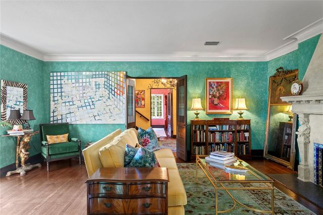 7211 3RD AVENUE S, St Petersburg, FL 33707