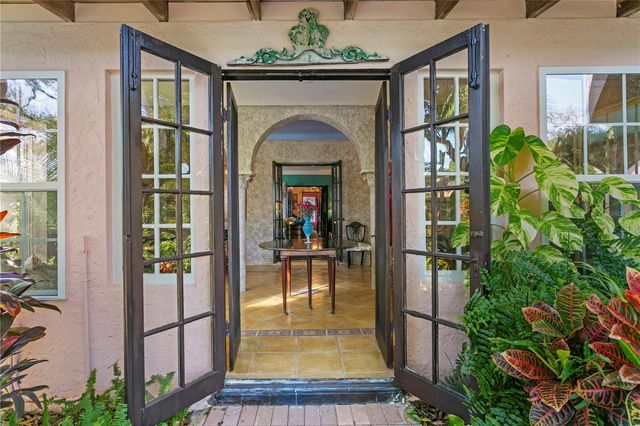 7211 3RD AVENUE S, St Petersburg, FL 33707