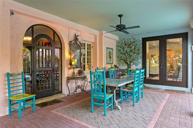 7211 3RD AVENUE S, St Petersburg, FL 33707