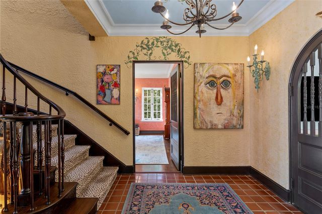 7211 3RD AVENUE S, St Petersburg, FL 33707