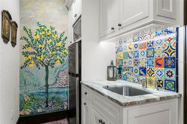 7211 3RD AVENUE S, St Petersburg, FL 33707