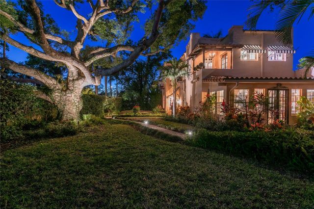 7211 3RD AVENUE S, St Petersburg, FL 33707