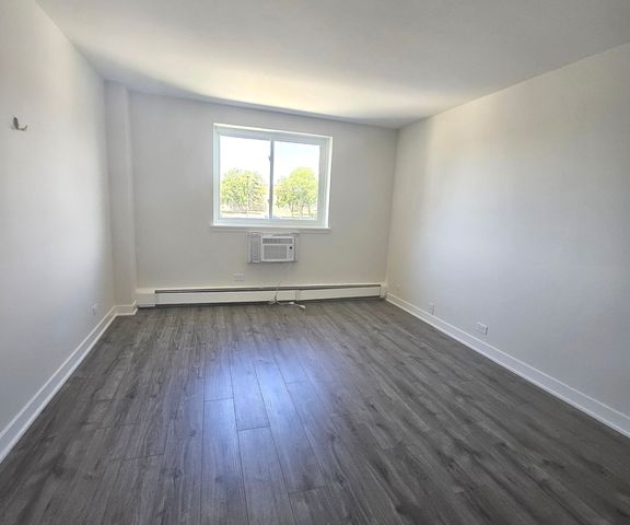 1375 Rebecca Drive 219, Hoffman Estates, IL 60194