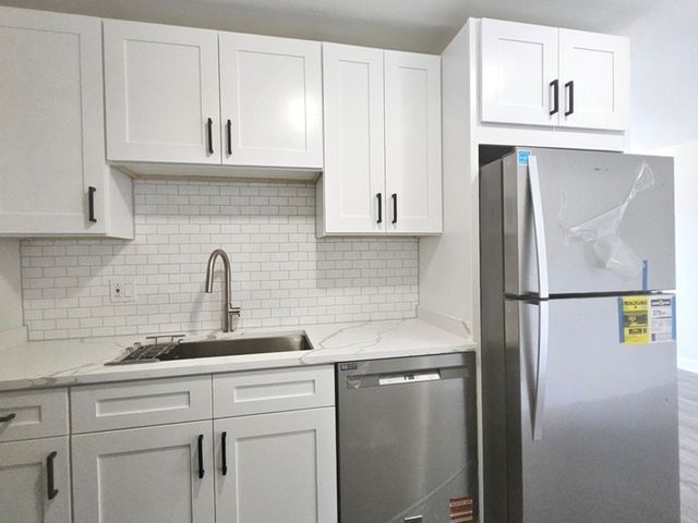 1375 Rebecca Drive 219, Hoffman Estates, IL 60194