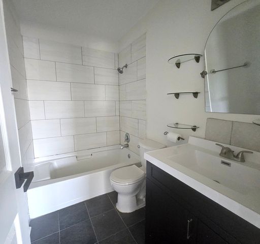 1375 Rebecca Drive 219, Hoffman Estates, IL 60194