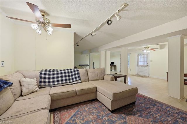 250 Hedrick Drive, Kernersville, NC 27284