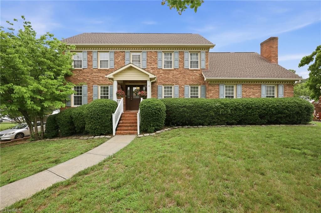 250 Hedrick Drive, Kernersville, NC 27284