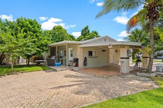 6045 Dawson St, Hollywood, FL 33023