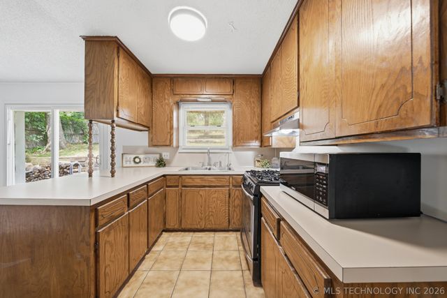 5309 S 32nd West Avenue, Tulsa, OK 74103
