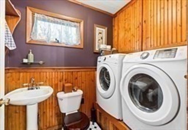 32 Ash St, Winchendon, MA 01475