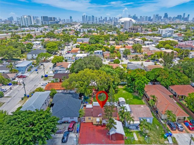 811 NW 24th Ct, Miami, FL 33125