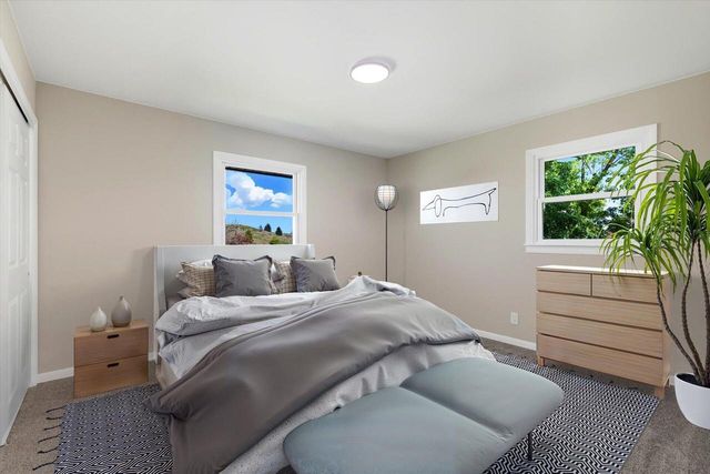 5801 W Allwood DRIVE, Franklin, WI 53132