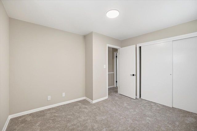 5801 W Allwood DRIVE, Franklin, WI 53132