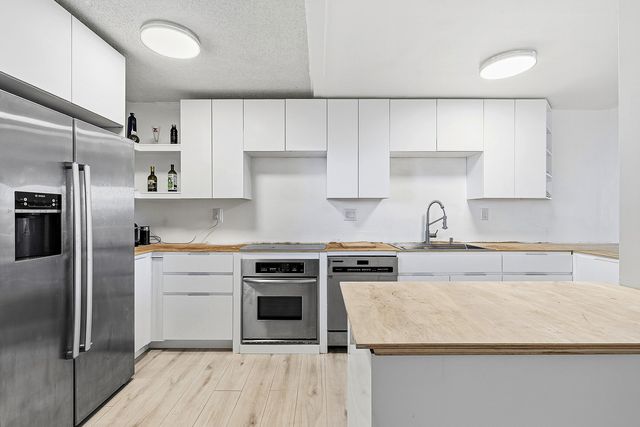 6 Royal Palm Way 605, Boca Raton, FL 33432