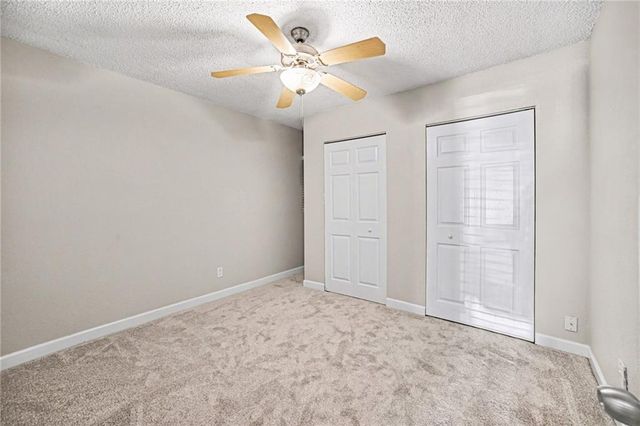 4727 Jarboe Street 107, Kansas City, MO 64112