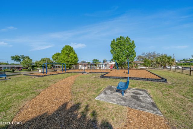 2903 W 27th Street, Panama City, FL 32405