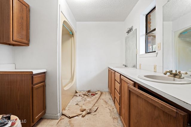 14456 Mcdaniel Lane, Gulfport, MS 39503