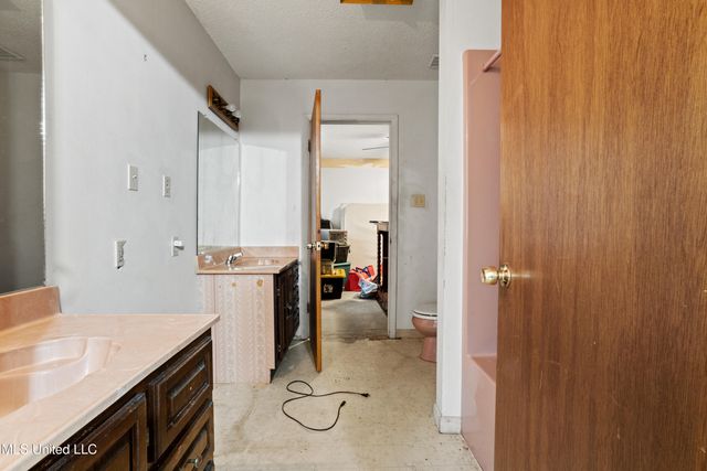 14456 Mcdaniel Lane, Gulfport, MS 39503