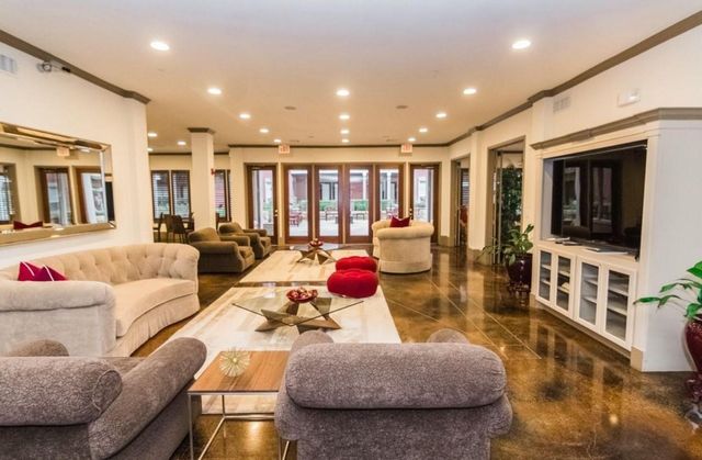 2400 Mccue Road 262, Houston, TX 77056