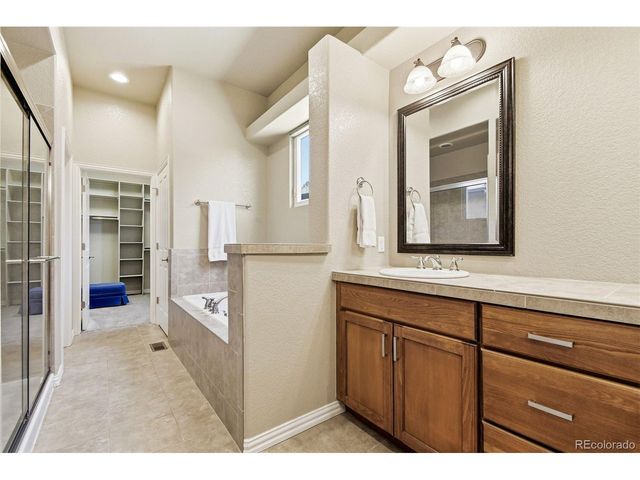 23920 E Easter Pl, Aurora, CO 80016