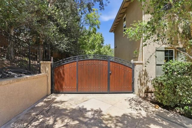 3948 Shady Ridge Drive, Corona, CA 92881