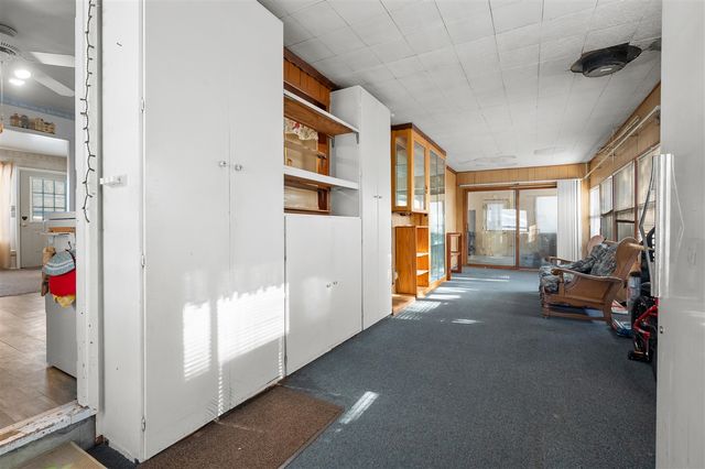 1324 E Mosel Avenue, Kalamazoo, MI 49004