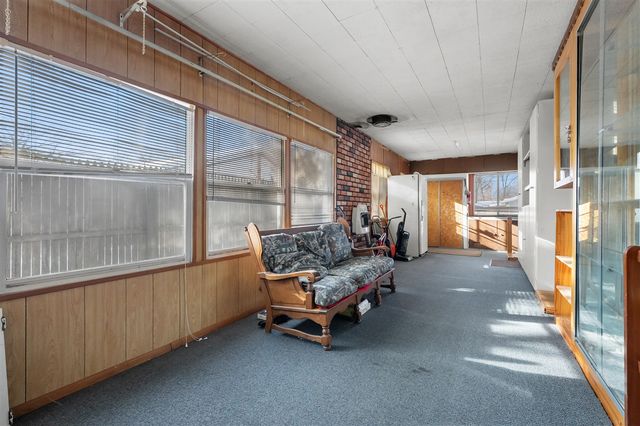 1324 E Mosel Avenue, Kalamazoo, MI 49004