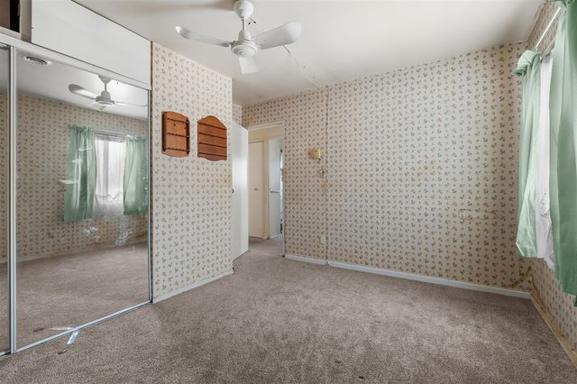 1324 E Mosel Avenue, Kalamazoo, MI 49004