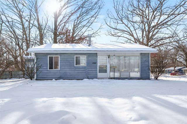 1324 E Mosel Avenue, Kalamazoo, MI 49004