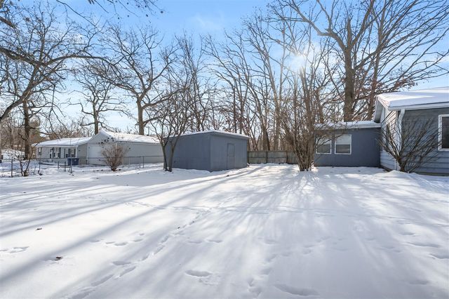 1324 E Mosel Avenue, Kalamazoo, MI 49004