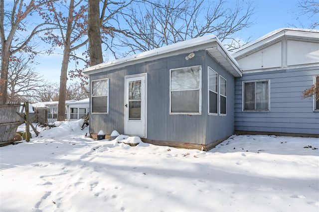 1324 E Mosel Avenue, Kalamazoo, MI 49004