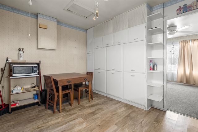 1324 E Mosel Avenue, Kalamazoo, MI 49004