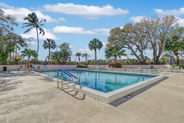 204 Sea Oats Drive F, Juno Beach, FL 33408