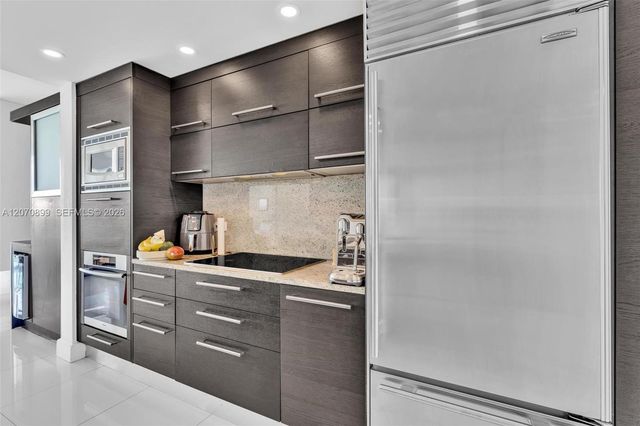 900 Biscayne Boulevard 1708, Miami, FL 33132