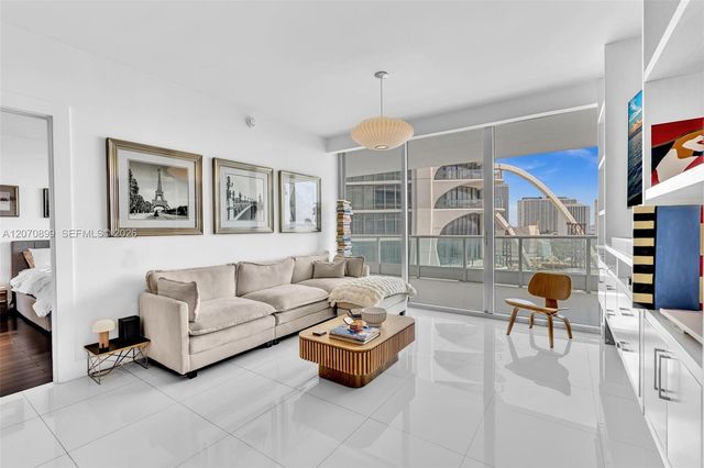 900 Biscayne Boulevard 1708, Miami, FL 33132