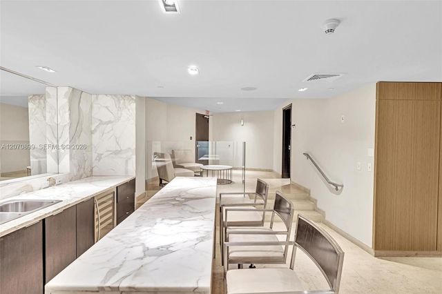 900 Biscayne Boulevard 1708, Miami, FL 33132