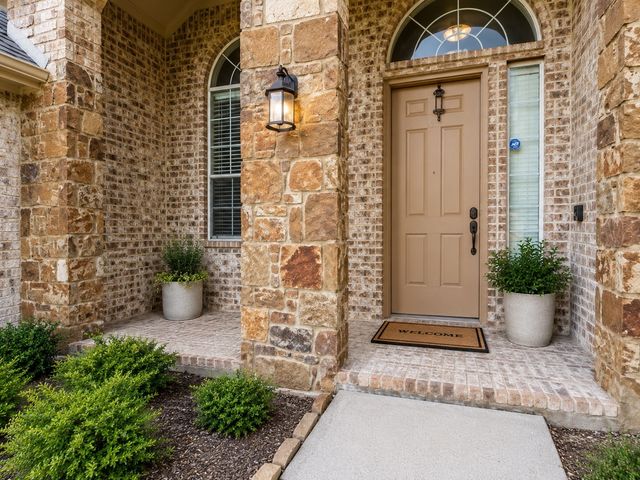 1815 Lake Glen Trail, Mansfield, TX 76063