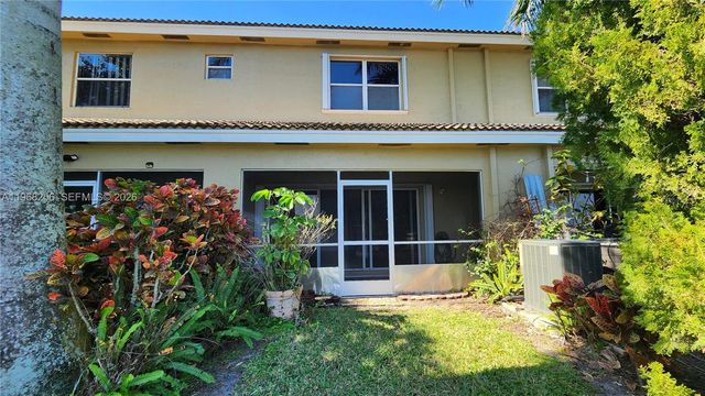411 SW 120th Ave 411, Pembroke Pines, FL 33025
