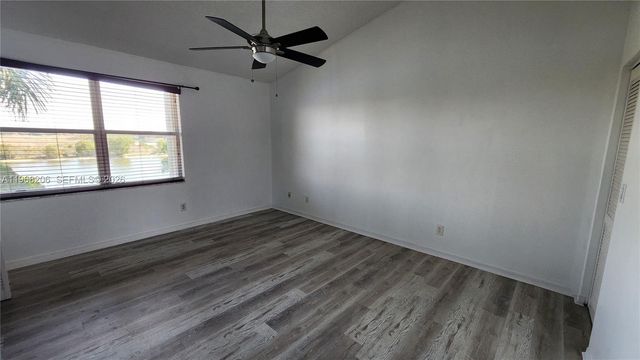 411 SW 120th Ave 411, Pembroke Pines, FL 33025