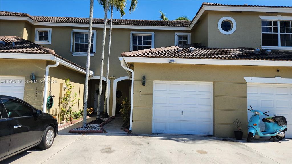 411 SW 120th Ave 411, Pembroke Pines, FL 33025