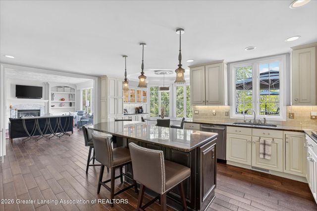 2032 Birch Bluff Drive, Okemos, MI 48864
