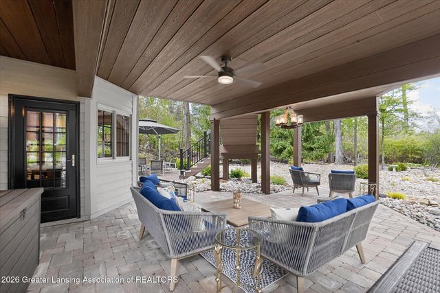 2032 Birch Bluff Drive, Okemos, MI 48864