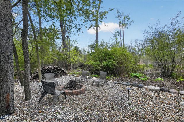 2032 Birch Bluff Drive, Okemos, MI 48864
