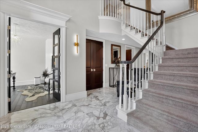 2032 Birch Bluff Drive, Okemos, MI 48864