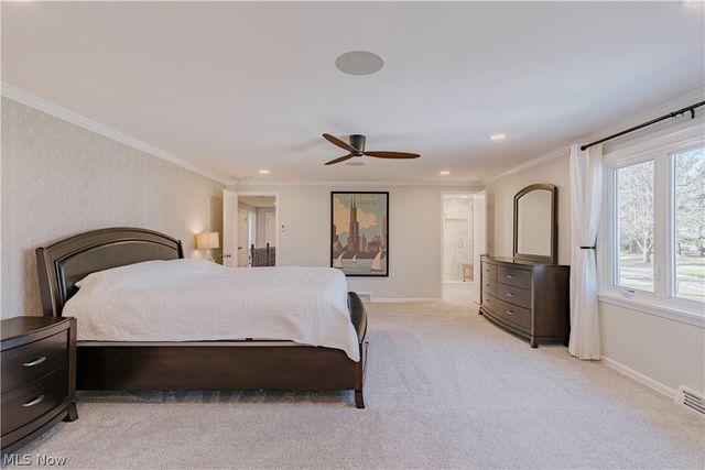 2711 Green Road, Shaker Heights, OH 44122