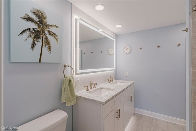 2711 Green Road, Shaker Heights, OH 44122