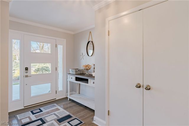 2711 Green Road, Shaker Heights, OH 44122